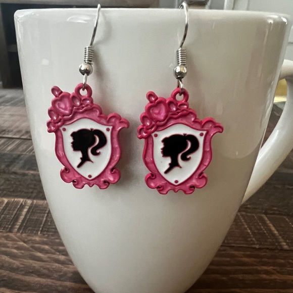 Yearbook Barbie Earrings 🎀🎀 - Picture 2 of 2